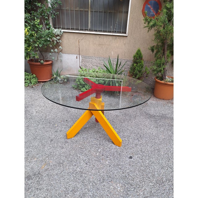 1980s Vidun Dining Table with Round Glass Top and Red and Yellow Beech Legs by Vico Magistretti for De Padova, 1980s For Sale - Image 5 of 12