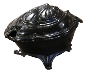 19th Century French Cast Iron Shell-Form Coal Bucket