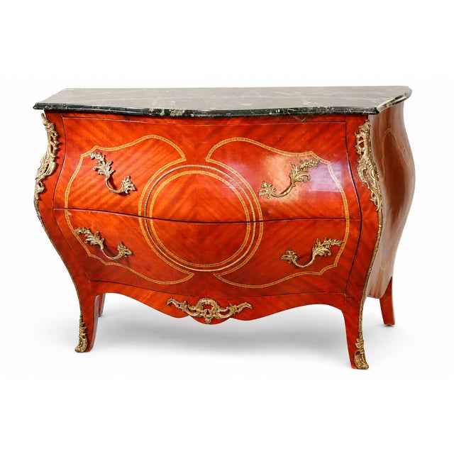 1970s Louis XV–Style Mahogany Bombé Commode With Marble Top and Gilt Mounts For Sale - Image 4 of 11