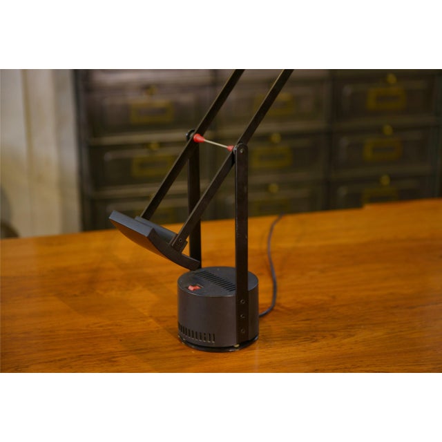 Tizio Desk Lamp by Richard Sapper for Artemide, 1980s For Sale - Image 3 of 12