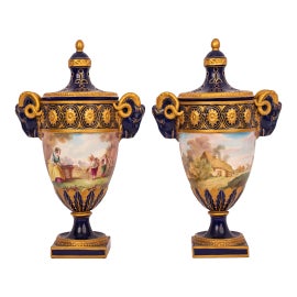 Example of Veuve Perrin Factory Decor