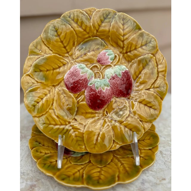 Mid 20th Century LastChance!Vintage Sarreguemines Majolica Plates, France - A Pair For Sale - Image 5 of 6