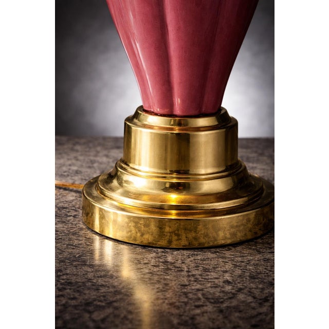 Pink Late 20th Century Hollywood Regency Pink Fluted Ceramic & Brass Table Lamp With Linen Shade For Sale - Image 8 of 11