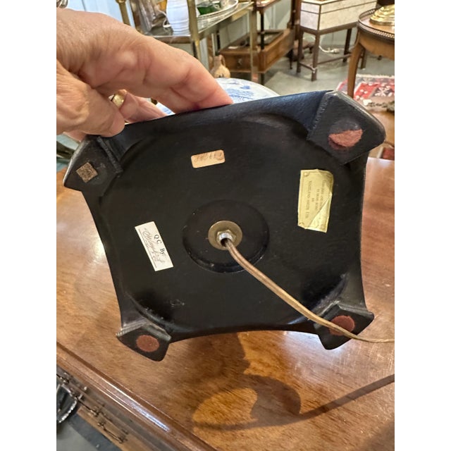 Vintage Maitland-Smith Chinoiserie Blue and White Ceramic Lamp For Sale - Image 12 of 13