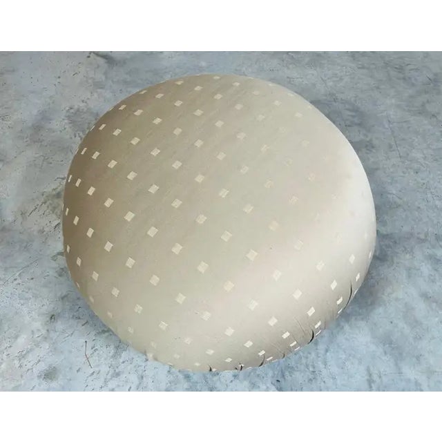 1980s Post-Modern Swivel Pouf Ottoman Attributed to Kagan for Directional 1980s For Sale - Image 5 of 5