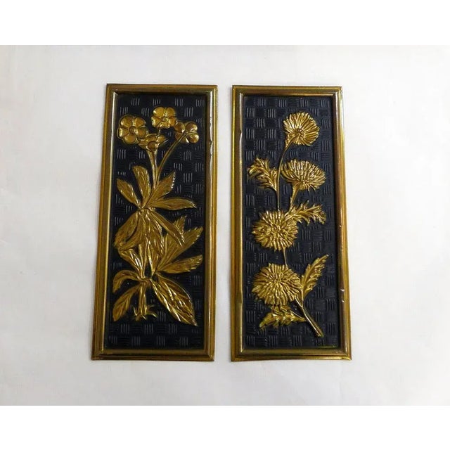 Decorative Wall Plates with Floral Motif in Black & Gold Metal from Elpec England, 1960s, Set of 2 For Sale - Image 11 of 11