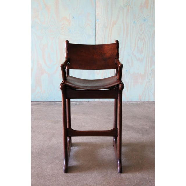 1960s Sergio Rodrigues Style Brazilian Barstools in Patinated Leather - Set of 4 For Sale - Image 11 of 15