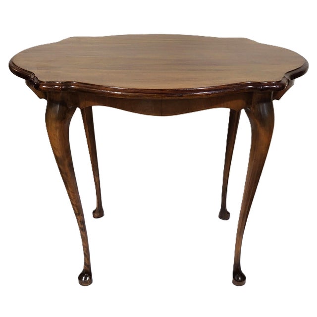 English 20th C Queen Anne Style "Turtle" Form Top Walnut Side Coffee Table For Sale - Image 4 of 13
