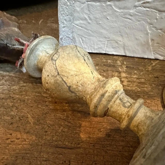 19th Century Two Louis Philippe Sicilian Wood Angels on Lacquered Wood Bases- Set of 2 For Sale - Image 12 of 12