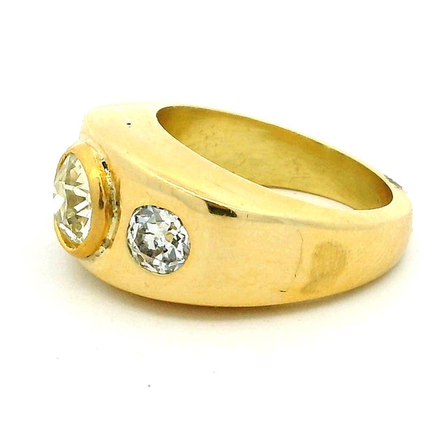 1970s Vintage 1970s 18k Gold Diamond Gypsy Ring, 1.75 Carats Total, Size 5.75 For Sale - Image 5 of 16