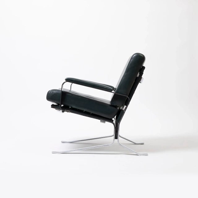 Mid-Century Modern Lounge Chair in Green Leather and Chrome in the style of Olivier Mourgue, 1970s For Sale - Image 3 of 9