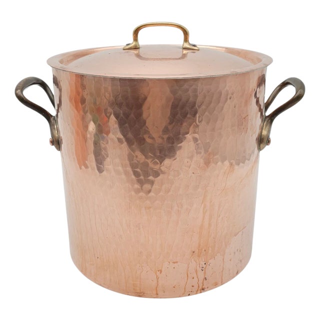 French Hammered Copper Stock Pot by Mauviel for Williams-Sonoma – 11 Qt. Villedieu France For Sale