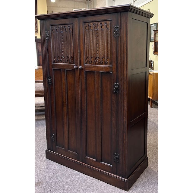Quality Custom Solid Dark Oak Armoire Double Doors c.1940's Linen Fold Carving U.K. Import