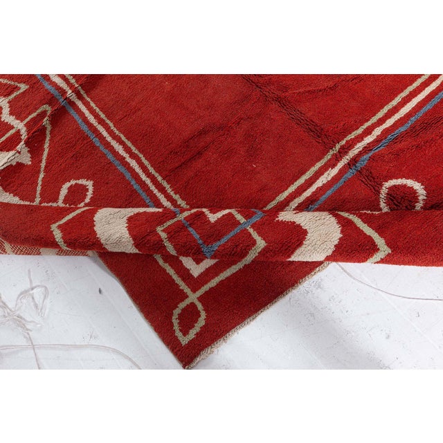 Red Doris Leslie Blau 1940s Vintage European Art Deco Rug in Crimson & Ivory For Sale - Image 8 of 9