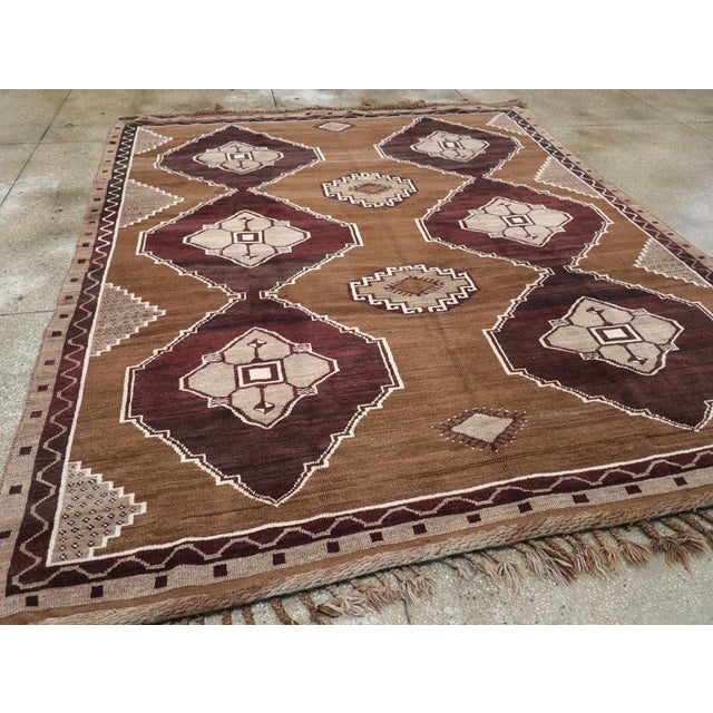 Galerie Shabab Collection Mid-20th Century Handmade Turkish Anatolian Tribal Room Size Carpet For Sale In New York - Image 6 of 8