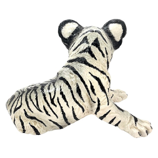 Add some charm to do decor with this quality, ceramic glazed tiger cub manufactured by The Townsends in the 1980s. In very...