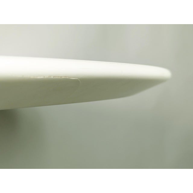 Metal White Cast Aluminum & Laquered Wood Tulip Round Table by Eero Saarinen for Knoll International, 1980s For Sale - Image 7 of 15