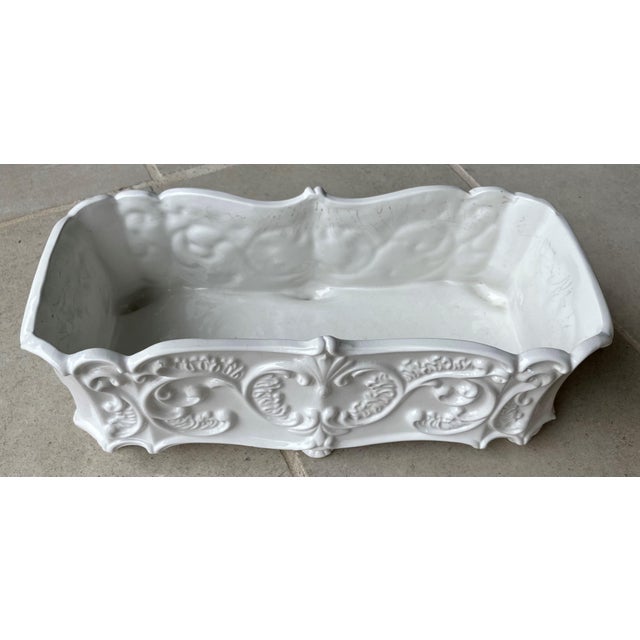 Circa 1980 Neoclassical Mottahedah-Style Terraglia Bianca (Creamware) “Flower Box" Cachepot or Jardinière, Italy For Sale - Image 18 of 18
