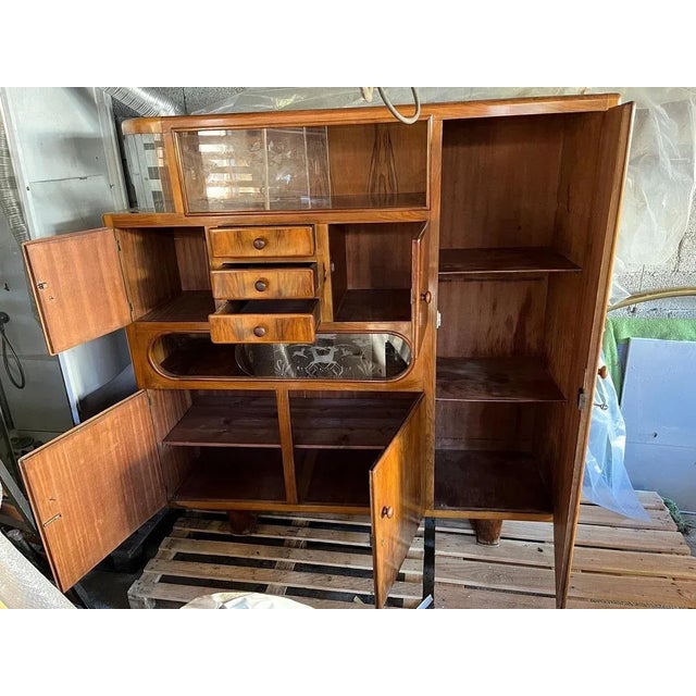 Art Deco Sideboard in Walnut and Glass For Sale - Image 5 of 12