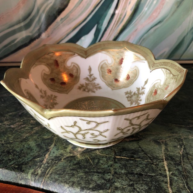 Ceramic 1970s Green Chinoiserie Greek Key Ceramic Bowl For Sale - Image 7 of 7