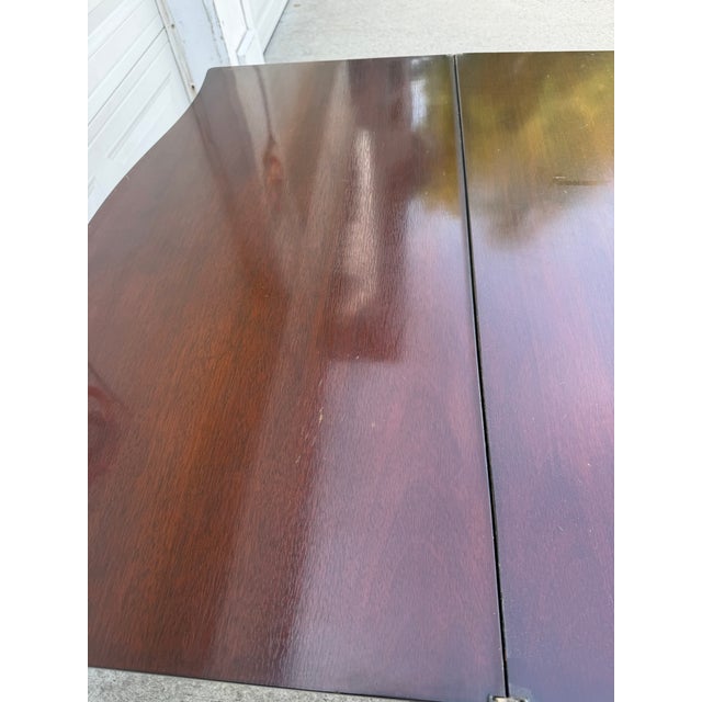 Vintage Federal Hepplewhite Style Mahogany Console Table Flip Top Game Table For Sale - Image 11 of 12