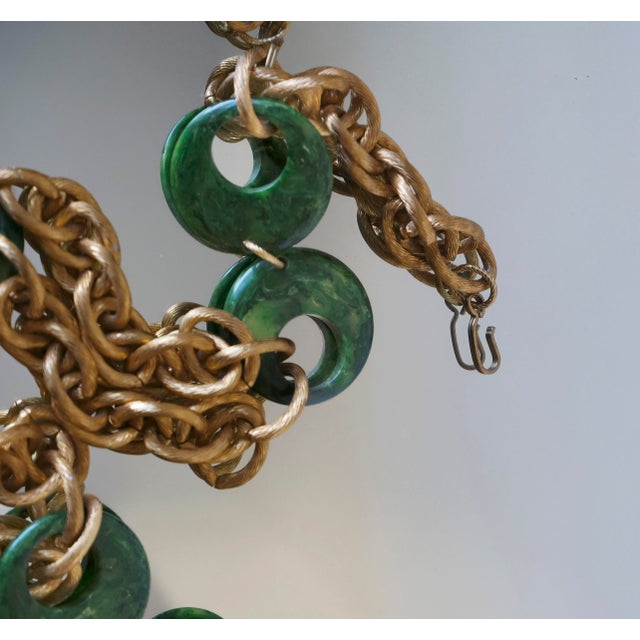 1970s Vintage, 1970s Malachite Green Bakelite Gold-Tone Metal Chain Necklace/Belt For Sale - Image 5 of 11