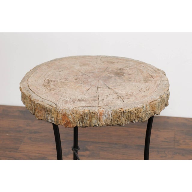 Early 20th Century Antique French 1920s Faux-Bois Stone Round Side Table on Custom-Made Iron Base For Sale - Image 5 of 10