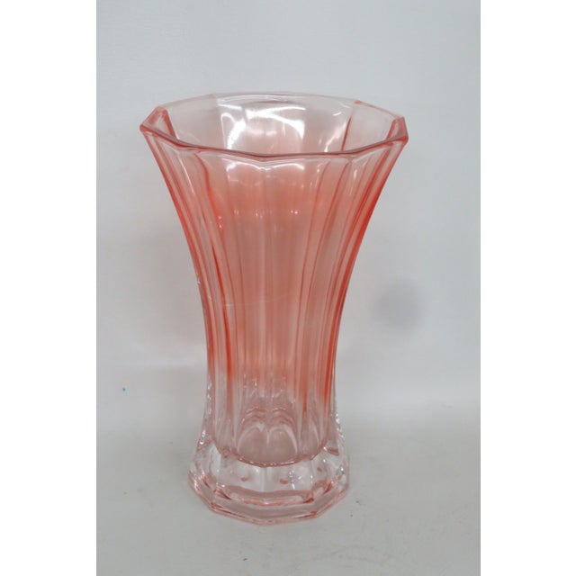 Mid 20th Century Peach Pink Pressed Glass Vase Wide Opening 10 Panel Ribbed Design Vintage 4756b For Sale - Image 5 of 12