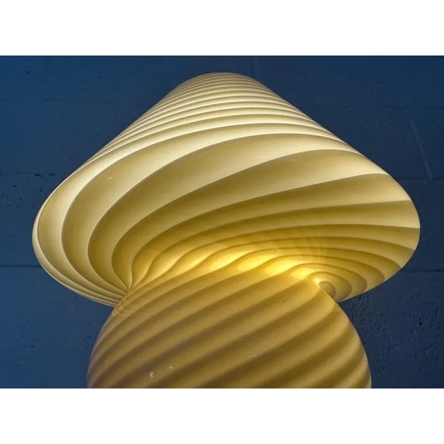 Swirl Murano Glass Mushroom Table Lamp, 1970s, Set of 2 For Sale - Image 7 of 9
