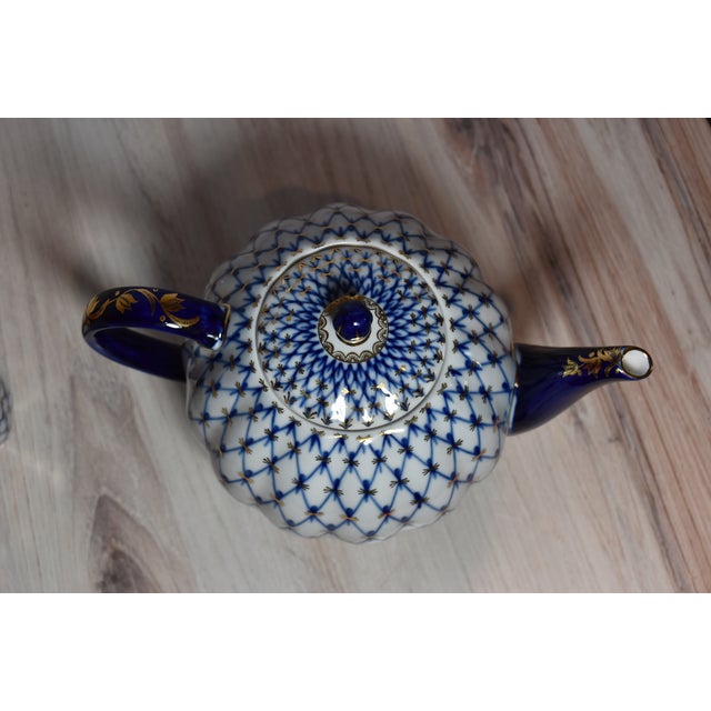 Cobalt Net 22k Gold Large Porcelain Teapot & Lid by Lomonosov For Sale - Image 9 of 13