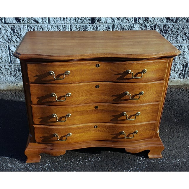 Chippendale Late 20th C. Kincaid Chippendale Solid Oak Chest of Drawers For Sale - Image 3 of 11