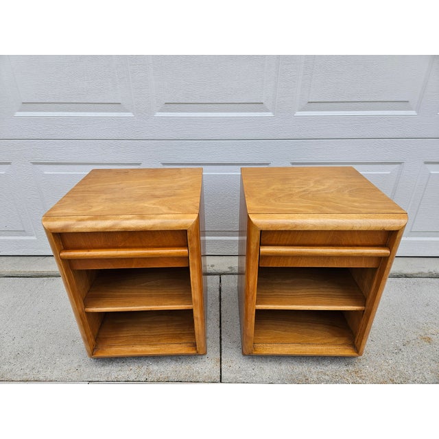 Brown Mid-Century Modern Walnut Robsjohn-Widdicomb Style Nightstands For Sale - Image 8 of 17