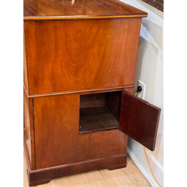 Late 18th Century English Serpentine Front Sideboard For Sale - Image 10 of 13