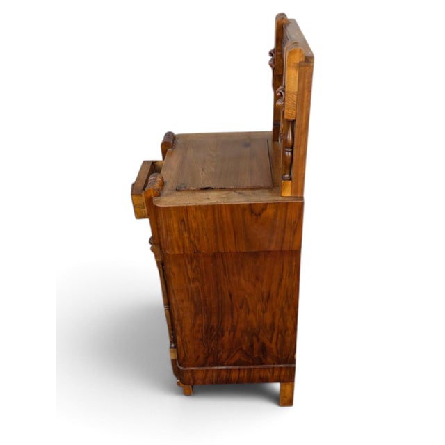 Art Deco Pair of 1930 Walnut Nightstand American Art Deco Bedside Cabinet Refurbished For Sale - Image 3 of 18