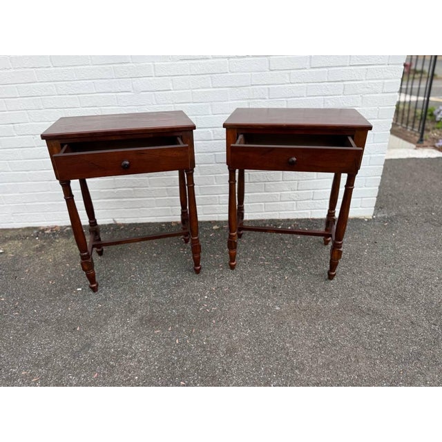 Farmhouse Pair of Vintage Sheraton Style 1 Drawer Side Tables by Bombay Co. For Sale - Image 3 of 18