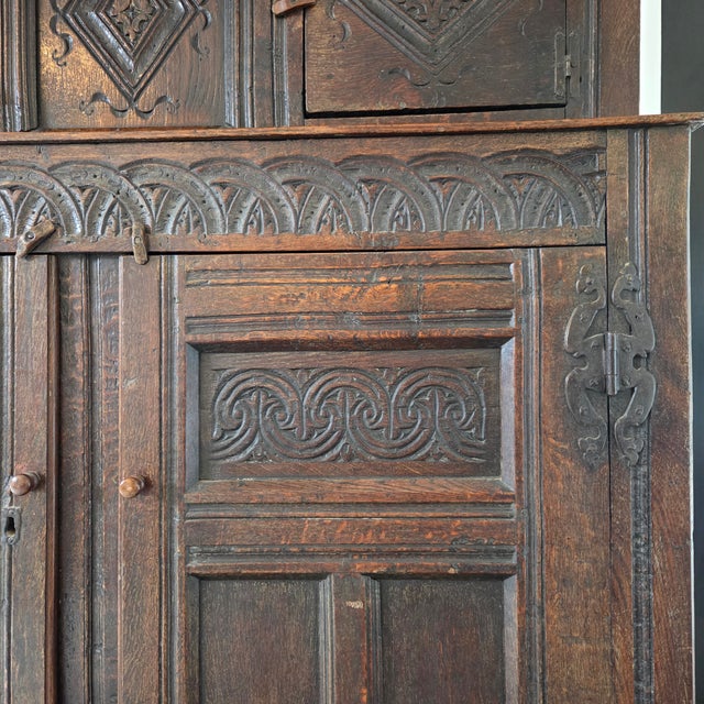 English 17th-Century Carved Oak Court Cupboard For Sale - Image 11 of 18