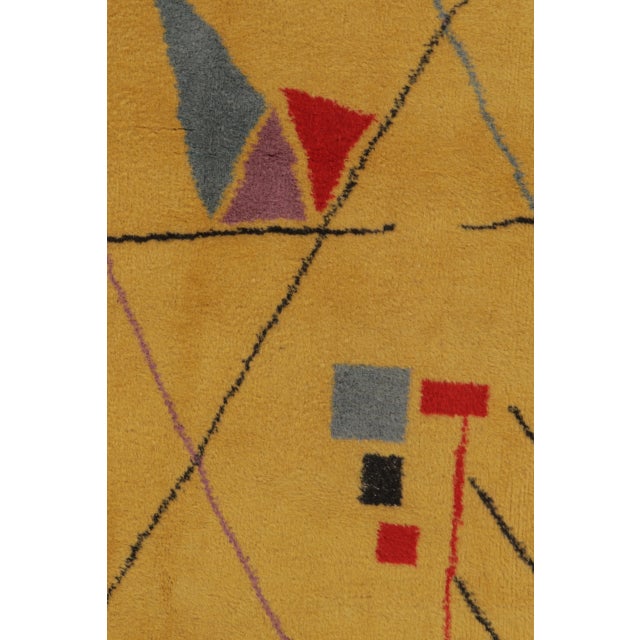Rug & Kilim Vintage Turkish Zeki Müren Rug Pair With Bold Abstract Design - Rug & Kilim For Sale - Image 4 of 9
