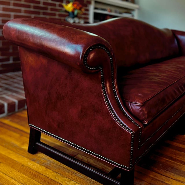 Gunlocke Mid 20th Century Gunlocke Oxblood Leather Camelback Sofa With Nailhead Trim For Sale - Image 4 of 13