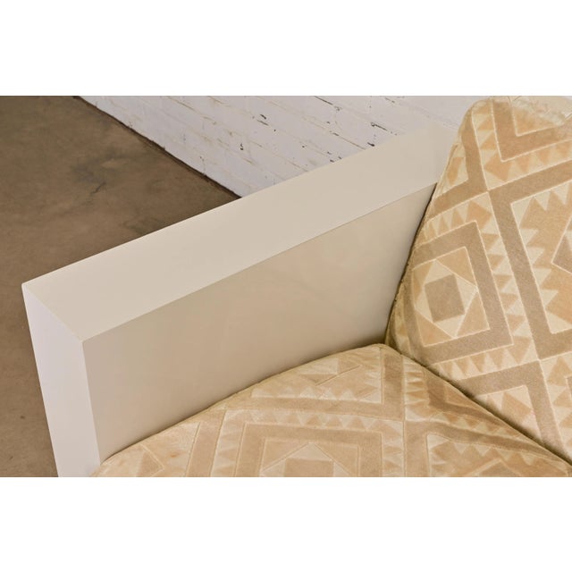 Milo Baughman for Thayer Coggin Mid-Century Modern Tuxedo Sofa, Circa 1970s For Sale In South Bend - Image 6 of 12