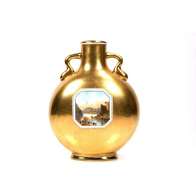 Gilt Porcelain Moon Flask Vase with Hand-Painted Landscape Reserves from Coalport, 1880 For Sale - Image 4 of 9