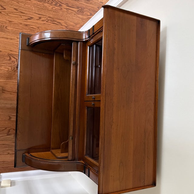 French Heritage Secretary For Sale In New York - Image 6 of 12