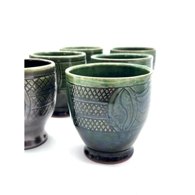 Mid-Century Modern Ceramic Set Pitcher and Mugs with Sgraffito Decoration, Italy, 1960s, Set of 7 For Sale - Image 15 of 18