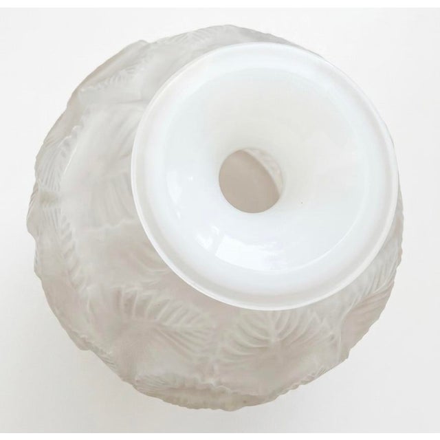 Art Deco Lalique “Ormeaux” Vase, Model No. 984 For Sale - Image 3 of 16