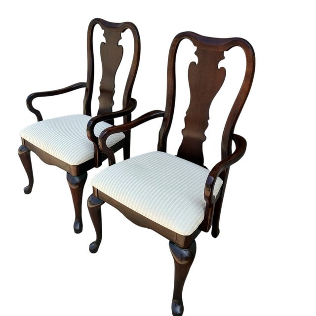 Queen Anne Pair Thomasville Collectors Cherry Queen Ann Dining Room Side Armchair 1990s For Sale - Image 3 of 16