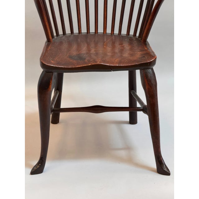 Mid 18th Century 18th Century “Comb Back” English Windsor Armchair For Sale - Image 5 of 12