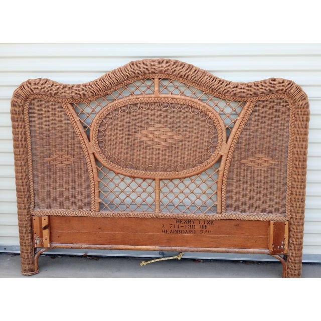 Vintage Henry Link Heavy Duty Curved Wicker Rattan Medium Stained Queen
