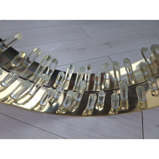 Round Mirror in Brass-Plated Iron with Diamond-Cut Glass Stalactites and Magnet For Sale - Image 11 of 18