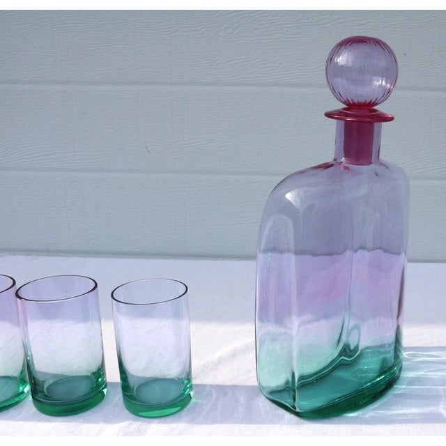 Mid Century Carlo Moretti Pink and Green "Watermelon" Glass Decanter and Glasses Set of 5 For Sale - Image 9 of 10