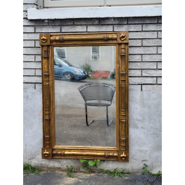 Antique American Federal Giltwood Wall Mirror c.1820 Original 19th Century Gold For Sale In Philadelphia - Image 6 of 17
