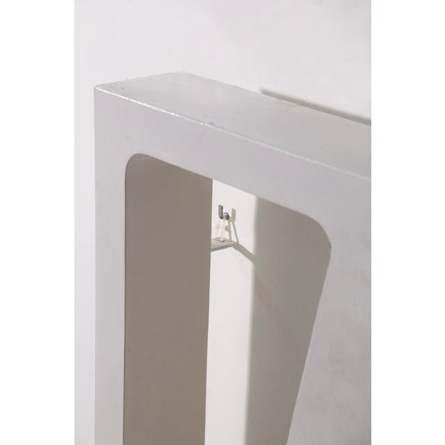 1960s Italian Anthropomorphic Hanging Bookcases in the style of Gio Ponti, 1960s, Set of 2 For Sale - Image 5 of 11